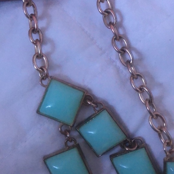 Turquoise squared necklace - Picture 6 of 6